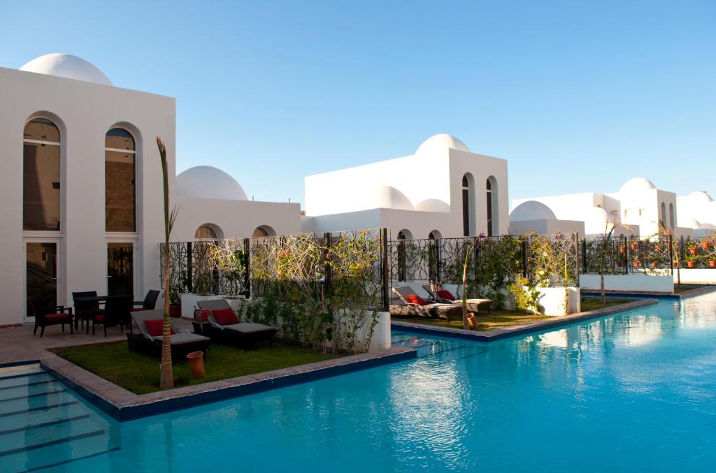 Fort Arabesque Beach Resort and Spa imagine 3